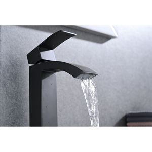 Rubinetto Monocomando a Cascata per Lavabo Bagno con Beccuccio Rettangolare Extra Large - Product Image 1
