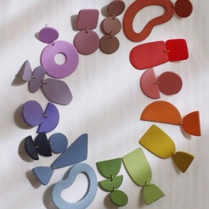 Boucles d'oreilles en résine en gros, boucles d'oreilles en résine époxy en gros, boucles d'oreilles en résine faites à la main en gros, design floral - Product Image 4