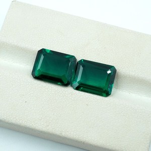 พลอยมรกตเพาะเลี้ยงคู่: รูปทรงคุชชั่นสีเขียว 5 กะรัต, ขนาด 10x8 มม. - Product Image 3