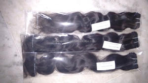 Extension de cheveux vierges uniquement. Tissage de cheveux humains bruts non traités Remy Inde vierge sans enchevêtrement de perte de cheveux d'Inde. - Product Image 3