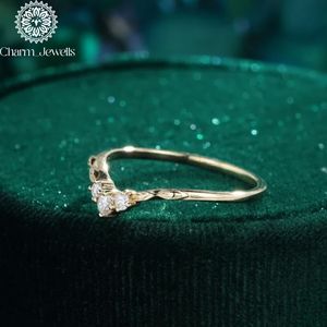 Bague de fiançailles classique pour femme en or jaune 10K plaqué or, sertie de trois pierres de moissanite taille coussin, par Charm Jewells - Product Image 4