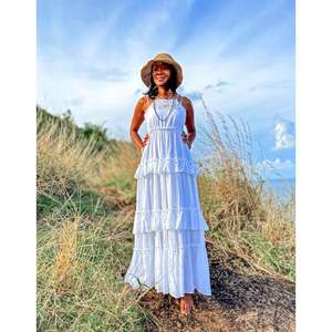 Robe longue blanche bohème pour femme, sans manches, à fines bretelles, à volants superposés, pour l'été, la plage et les vacances, naturelle et lavable - Product Image 1