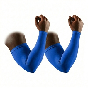 Manchons de compression sportifs en polyester rafraîchissants et anti-UV pour hommes et femmes, vente en gros - Product Image 1
