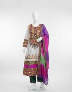 Robe traditionnelle afghane turquoise vibrante avec broderie multicolore complexe, travail miroir, manches larges et jupe à volants - Product Image 2