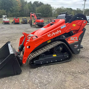 รถตักล้อยางขนาดเล็ก Kubota SCL1000 เครื่องยนต์ดีเซล ขับเคลื่อนด้วยสายพานตีนตะขาบ รับน้ำหนักได้ 4 ตัน แรงยกสูง  รถตักอเนกประสงค์ ระบบไฮดรอลิก HYDAC - Product Image 1