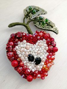 Broche de luxe artisanale brodée et perlée pour tenue de soirée élégante, broche artistique brodée et perlée de qualité supérieure - Product Image 2