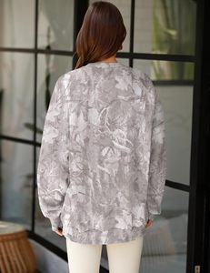เสื้อสเวตเชิ้ตพิมพ์ลายกราฟิกแบบกำหนดเอง ผ้าฟลีซหนานุ่ม คอกลม ทรงยูนิเซ็กซ์ สไตล์ลำลอง แฟชั่นแนวสตรีท รับผลิตเสื้อผ้าแบรนด์ส่วนตัว - Product Image 6