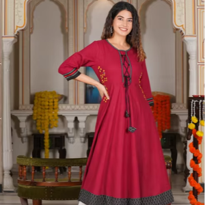 Kurta Anarkali Bordada de Algodón Marrón para Mujer, Cuello con Tres Cuartos de Manga, Ropa Étnica Festiva de Verano, Materiales Reciclados - Product Image 1