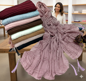 ผ้าคลุมศีรษะฮิญาบผ้าฝ้ายเนื้อพรีเมียมสำหรับผู้หญิง - ผ้าคลุมไหล่ยาวจีบระบายอากาศได้ดี น้ำหนักเบา พร้อมดีเทลขอบพู่ห้อยสุดหรู - Product Image 1