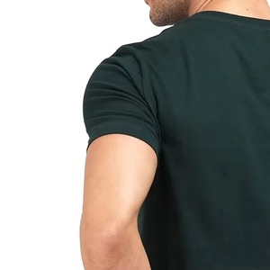 T-shirt à manches courtes pour homme, vert foncé et olive, col rond, coupe classique, vêtement décontracté, tricoté, 100% coton, logo sur le devant, séchage rapide - Product Image 6