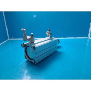 Cylindre pneumatique compact CKD SSD-Q-80-100-H, utilisé comme pièce détachée pour équipement semi-conducteur d'occasion - Product Image 3