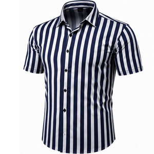 Camisa elegante para hombre con estampado geométrico moderno, material suave y calidad de impresión duradera. - Product Image 1