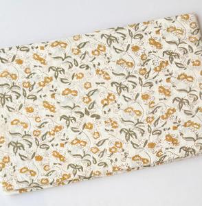 Tela Lisa de Algodón Peinado Tejida a Mano con Estampado de Bloques en Amarillo Claro, Resistente al Agua, para Prendas de Vestir y Decoración del Hogar - Product Image 1