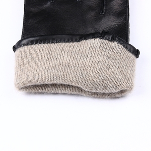 Gants de conduite en cuir de mouton noir pour homme – Accessoire de mode élégant pour activités de plein air, usage quotidien, fêtes et voyages - Product Image 5