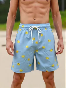 Short de bain pour homme bleu clair à imprimé canard de dessin animé, séchage rapide, avec cordon de serrage à la taille et poches - Product Image 3