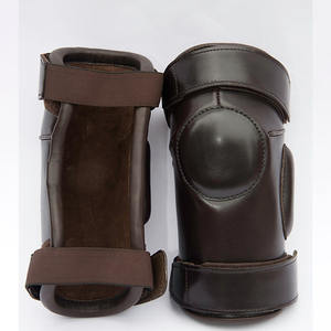 อุปกรณ์ป้องกันเข่าแบบโปโลน้ำหนักเบา ออกแบบมาเพื่อความสบายในการเคลื่อนไหว ป้องกันการบาดเจ็บ ใช้สำหรับการฝึกซ้อมและการเล่นกีฬาขี่ม้าในชีวิตประจำวัน ผู้ผลิต - Product Image 2