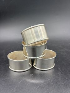 Anillo de Servilleta Metálico Moderno Diseñado para Decoración del Hogar Contemporánea que Mejora la Presentación del Lino y la Estética de la Cena - Product Image 4