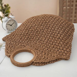 Bolso de paja artístico estilo francés de verano, bolso de mano casual para mujer estilo resort, con asa de anillo redondo, tejido calado, boca abierta y forma cuadrada - Product Image 4