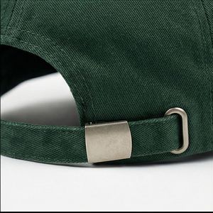 Gorra de Béisbol Verde Oscuro Lisa, Gorra Diaria para Mujer, Ajuste Fresco, Estilo Casual, Tendencia Masculina, Algodón Ajustable de Alta Calidad - Product Image 6