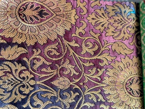 Tissu brocart de qualité supérieure avec un toucher zari et un jacquard métallique - Product Image 1