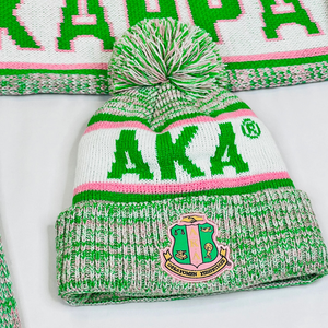 Conjunto de Bufanda y Gorro Blanco AKA, Gorro de Invierno de Punto Blanco y Verde con Bufanda a Juego, Conjunto de Regalo Cálido Bordado para Mujer - Product Image 6