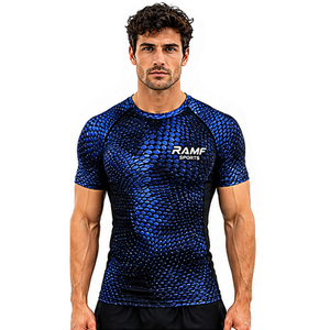 เสื้อรัดกล้ามเนื้อ MMA แบบสั่งทำพิเศษ พิมพ์ลายแบบ Sublimation ป้องกันรังสียูวี 240 กรัมต่อตารางเมตร สำหรับกีฬา Grappling และ BJJ ผลิตในประเทศปากีสถาน - Product Image 3