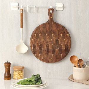 Tabla de cortar y servir de madera de acacia XINZUO multiusos de 16.73X12.6'' con orificio para colgar - Product Image 5
