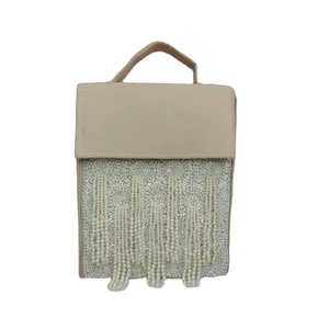 Embrayage de broderie pour les femmes Faveurs de mariage cadeau Embrayages de soirée à un prix abordable par LUXURY CRAFTS - Product Image 1