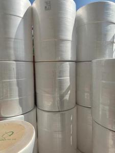 Rouleau de tissu non tissé SSS fiable, 14 GSM, 100% polypropylène, couche à points pour une distribution optimale des fluides, produit d'hygiène jetable - Product Image 2