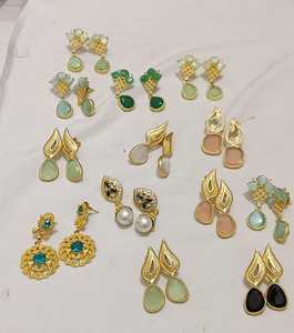 Premium Quality <b>Beautiful</b> Mix Design <b>Earrings</b> Comfortable Lightweight Ideal For Office Wear, Casual Wear, Party & College Wear - Product Image 4