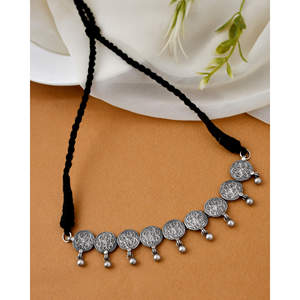 Collar con Colgante Fino Meera Jaipur, Elegante Diseño en Plata para Mujer - Product Image 3