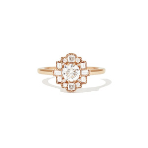 Anillo de Compromiso de Oro Amarillo de 14K con Diamante Cultivado en Laboratorio, Estilo Art Deco, Redondo - Product Image 5