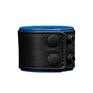 Brazalete de Cuero Marca Black Sheep Ecológico para Uso en Exteriores Negro Rojo Amarillo Azul con Logotipo Grabado Ajustable Accesorio de Moda - Product Image 6