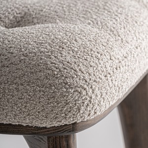 Tabouret de bar élégant en teck massif avec revêtement en tissu, chaise de bar de luxe pour café moderne, restaurant et cuisine à domicile - Product Image 5