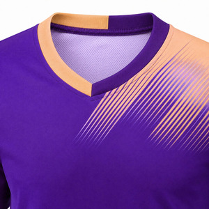 Tenues de football personnalisées imprimées par transfert thermique, modèle haut de gamme, confortables pour l'entraînement, séchage rapide, vente en gros - Product Image 3