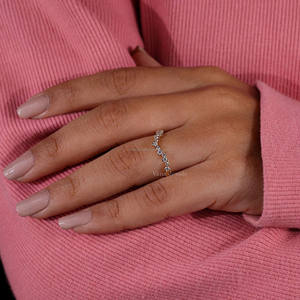 แหวนแต่งงานเพชรเพาะเลี้ยงทรงโค้งสำหรับผู้หญิง แหวนเรียบหรูแบบซ้อนได้ แหวนคู่รักสำหรับวันครบรอบ ทองคำแท้ 14K พร้อมใบรับรอง IGI - Product Image 2