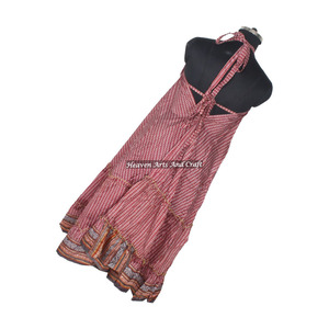 Fabricant et exportateur de vêtements pour femmes, robe sari en soie vintage indienne, robe de soirée élégante pour femmes, robe de soirée sans manches - Product Image 4