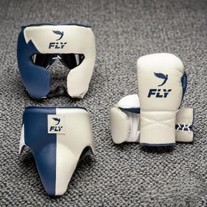 ชุดฝึกซ้อมมวย MMA พรีเมียม หนังวัวแท้ ประกอบด้วยนวม Fly Superlace, ที่ครอบแก้ม, ที่ครอบศีรษะ, ที่ครอบอวัยวะเพศชาย และอุปกรณ์ป้องกันอื่นๆ - Product Image 1