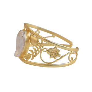 Bracelet en laiton plaqué or 24 carats et rhodium avec perle d'eau douce baroque, motif feuille et design constellation serti clos, classique pour anniversaire - Product Image 5