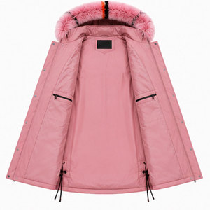 Chaqueta Impermeable para Mujer con Capucha Ajustable, Forro Térmico y Cremallera Resistente para el Invierno - Product Image 6