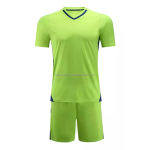 Uniformes de football respirants de haute qualité, ensembles d'été personnalisés pour adultes, techniques d'impression OEM pour le sport, nouvel arrivage - Product Image 4