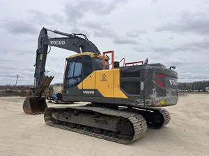 Excavatrice Volvo EC220EL d'occasion avec moteur PLC, boîte de vitesses, puissance de 123 kW, capacité de la benne de 8 m³ - Product Image 6