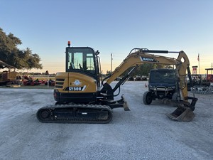 Miniexcavadora Sany SY50U de Cinco Toneladas con Diseño Compacto para Espacios Reducidos, Renovación de Viviendas y Trabajos de Excavación, Eficiente en Consumo de Combustible - Product Image 5