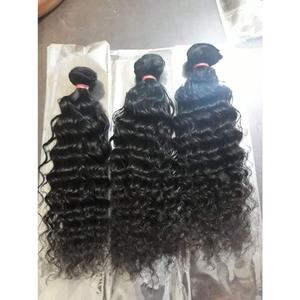 Extensiones de Cabello Humano Rizado Largo Negro y Rubio, 100% Cabello Real con Clip para Salón y Estilismo, Cómodas para la Vida Diaria y Fiestas - Product Image 1