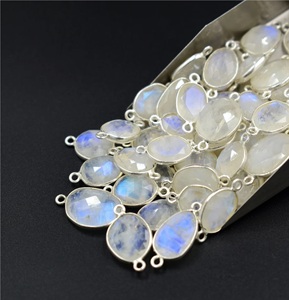Wholesale Price Coszcatl Exports Bezel Connector Charms Sterling Silver Oval Cut Natural White <b>Rainbow</b> Moonstone Gemstone - Product Image 2