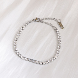 Collier en acier inoxydable de style minimaliste européen américain pour femmes, collier rétro à la mode, simple, serti de diamants - Product Image 4