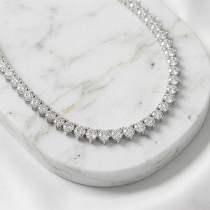 Collier tennis en diamants ronds sertis à griffes 7.30 CTW - Product Image 1