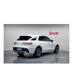 Genesis GV70 2.5T AWD Essence SUV 2024 avec 12 743 km, Volant à Gauche, Boîte Automatique, Sièges en Cuir, Caméra Arrière - Product Image 2