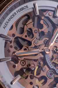นาฬิกาข้อมือผู้ชาย รุ่น Round Alexander Ferros 9262D-02 สายสแตนเลส ตัวเรือนสีแซฟไฟร์ กันน้ำ ระบบจักรกล ออโตเมติก แฟชั่น แสดงผลแบบอนาล็อก - Product Image 3