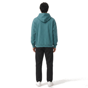 Sudadera con Capucha Personalizada para Hombre, Sudadera Extra Grande de Felpa Premium, Estilo Urbano, con Logotipo Personalizado con Pedrería y Detalles de Moda - Product Image 3
